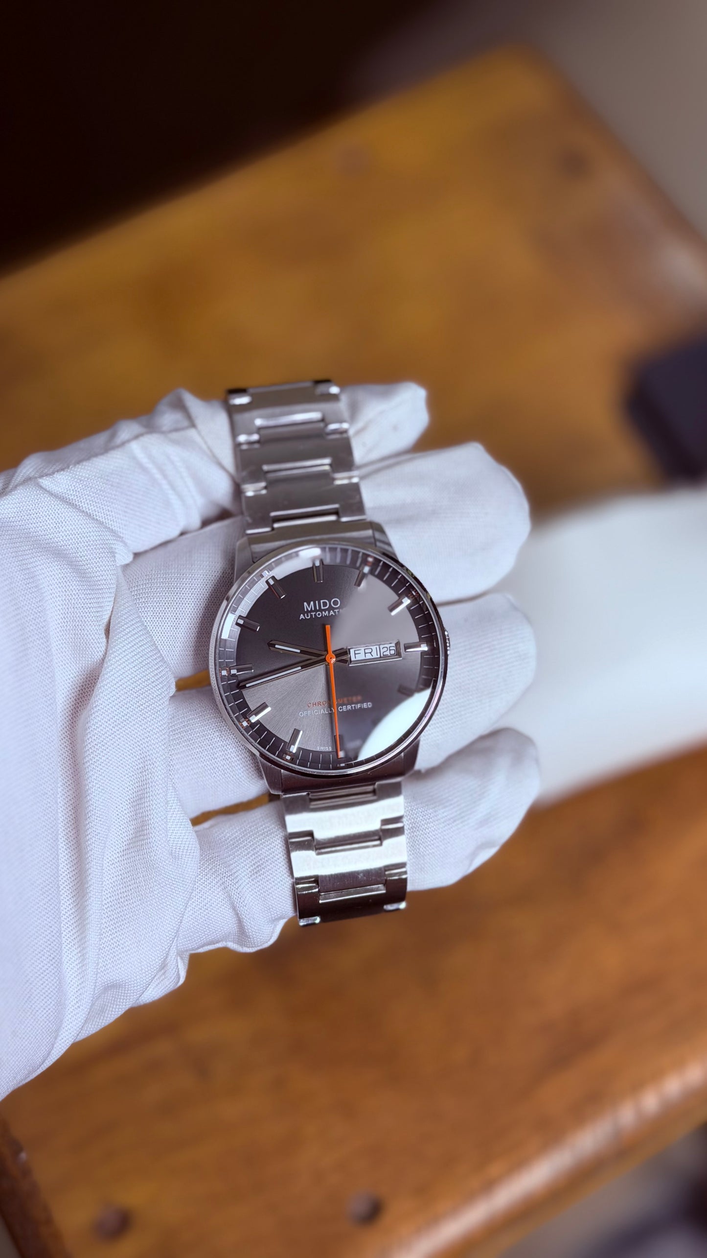 Pre Owned Mido Commander - Automatic