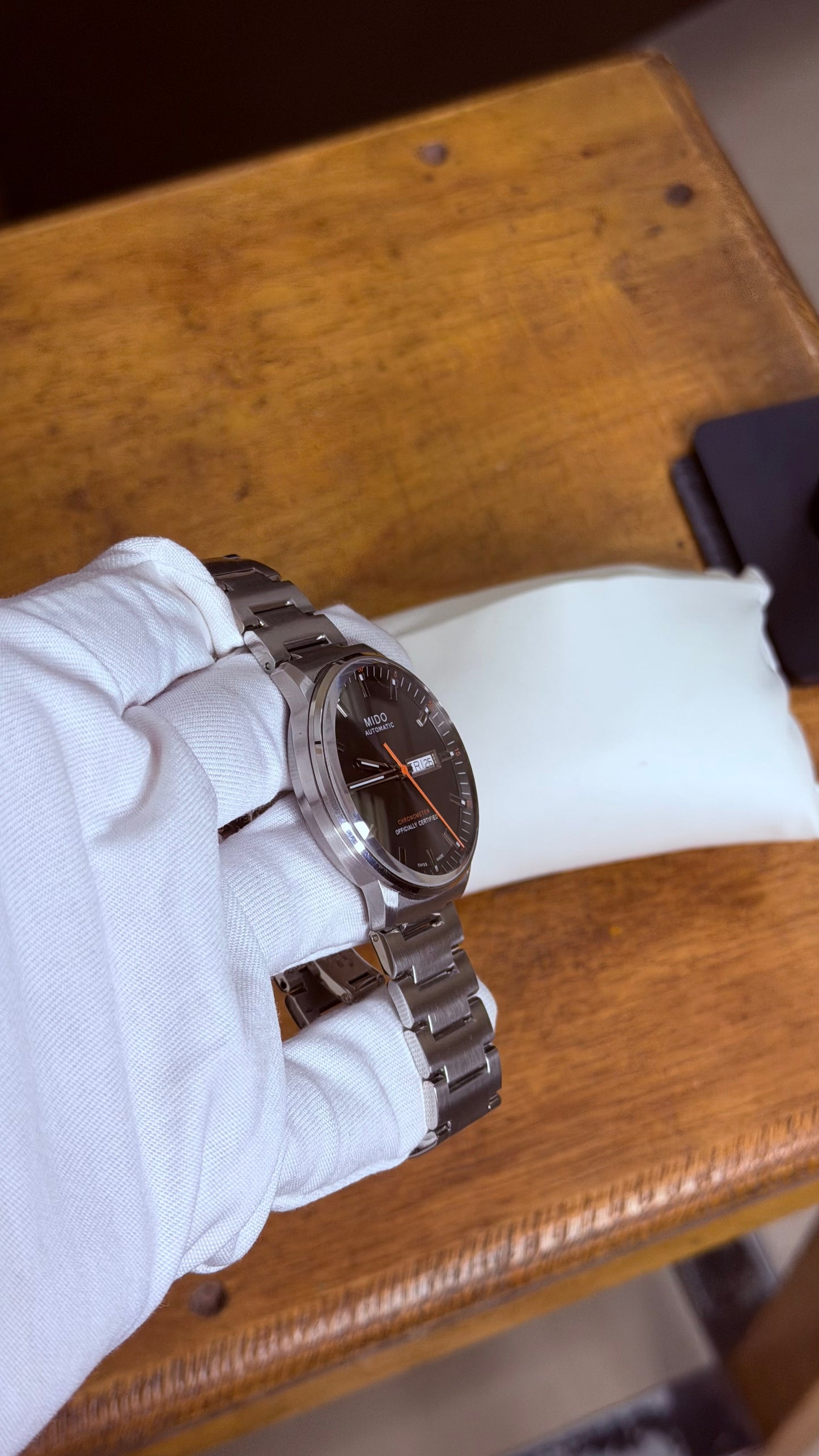 Pre Owned Mido Commander - Automatic