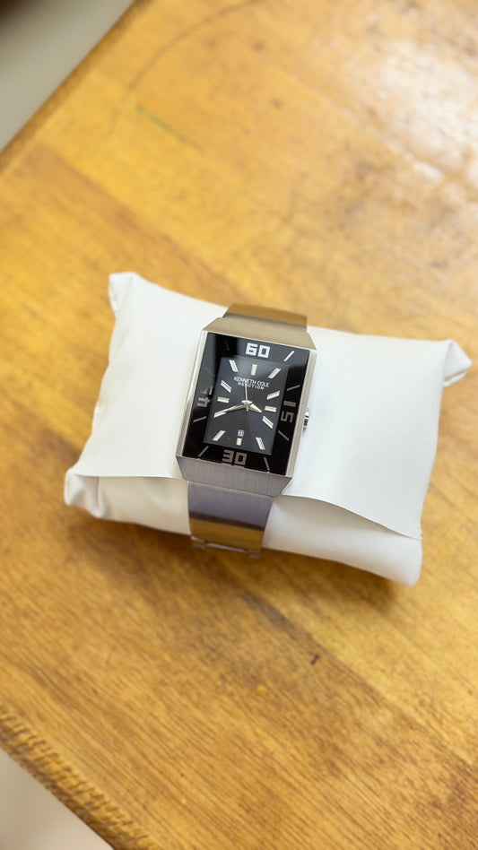 Pre Owned Kenneth Cole Watch