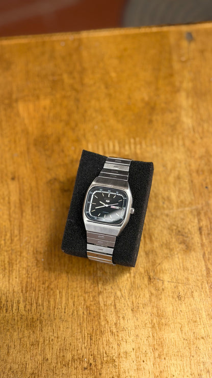 Pre Owned Vintage Seiko 5 Automatic
