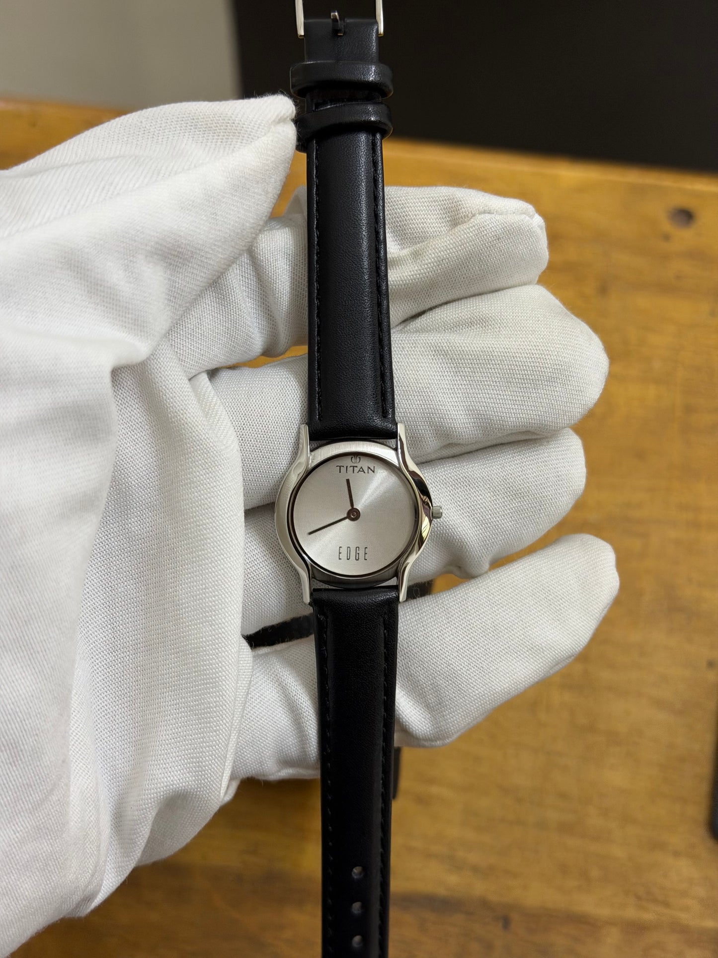 Pre Owned Titan Edge Womens Watch
