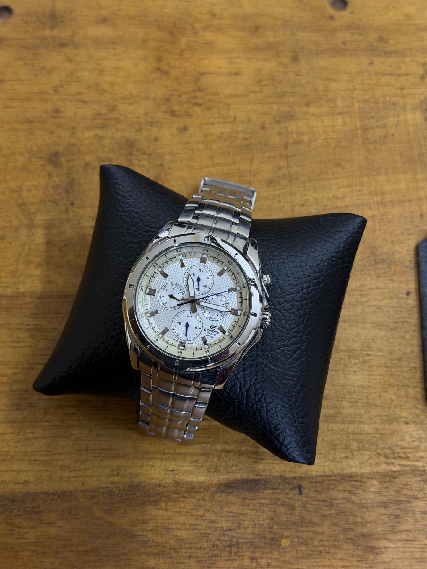 Pre Owned Casio EF382