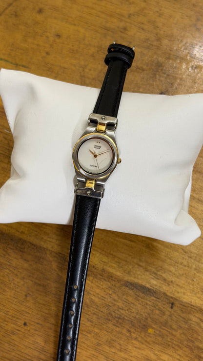 Pre Owned Ladies Owned Vintage Citizen quartz