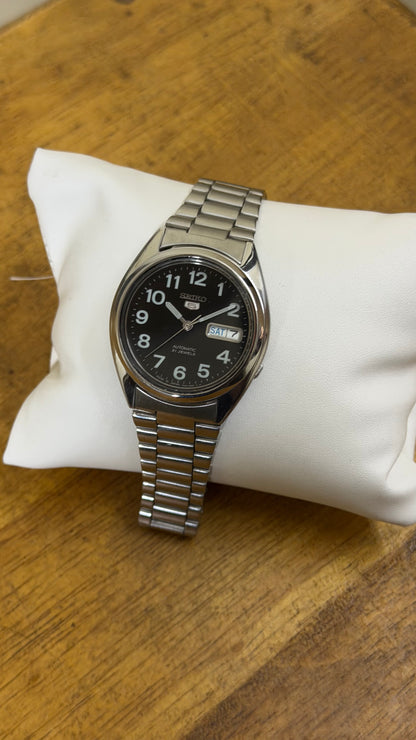 Preowned Vintage Seiko 5 Automatic