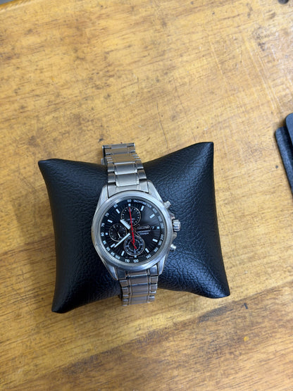Pre Owned Seiko Chronograph Titanium