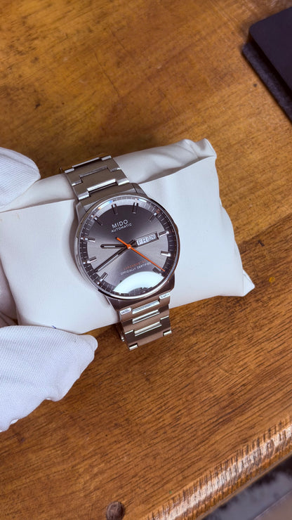 Pre Owned Mido Commander - Automatic