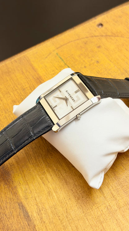 Pre Owned Givenchy Swiss Watch