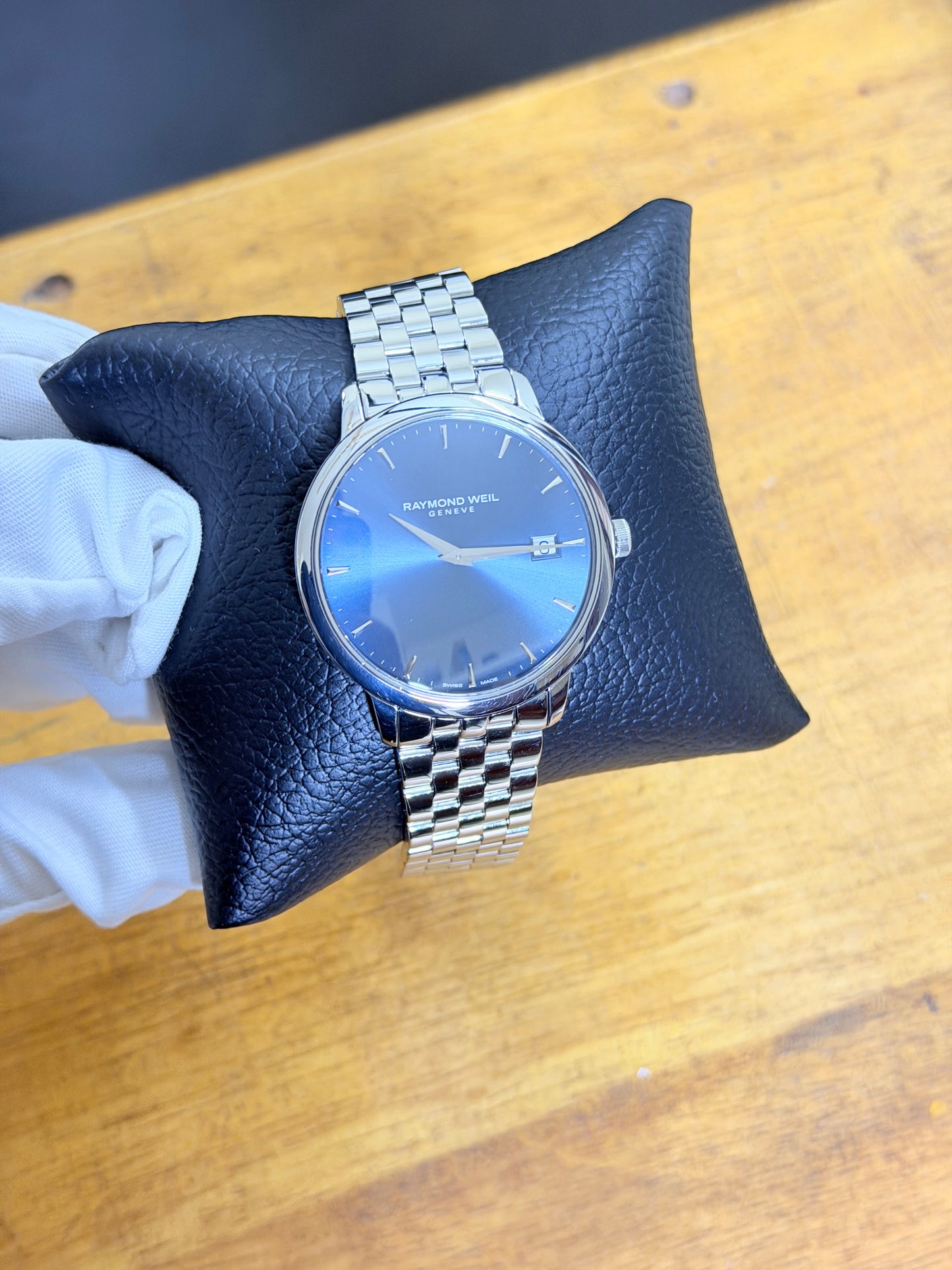 Pre Owned Ramyond Weil Swiss Made Watch