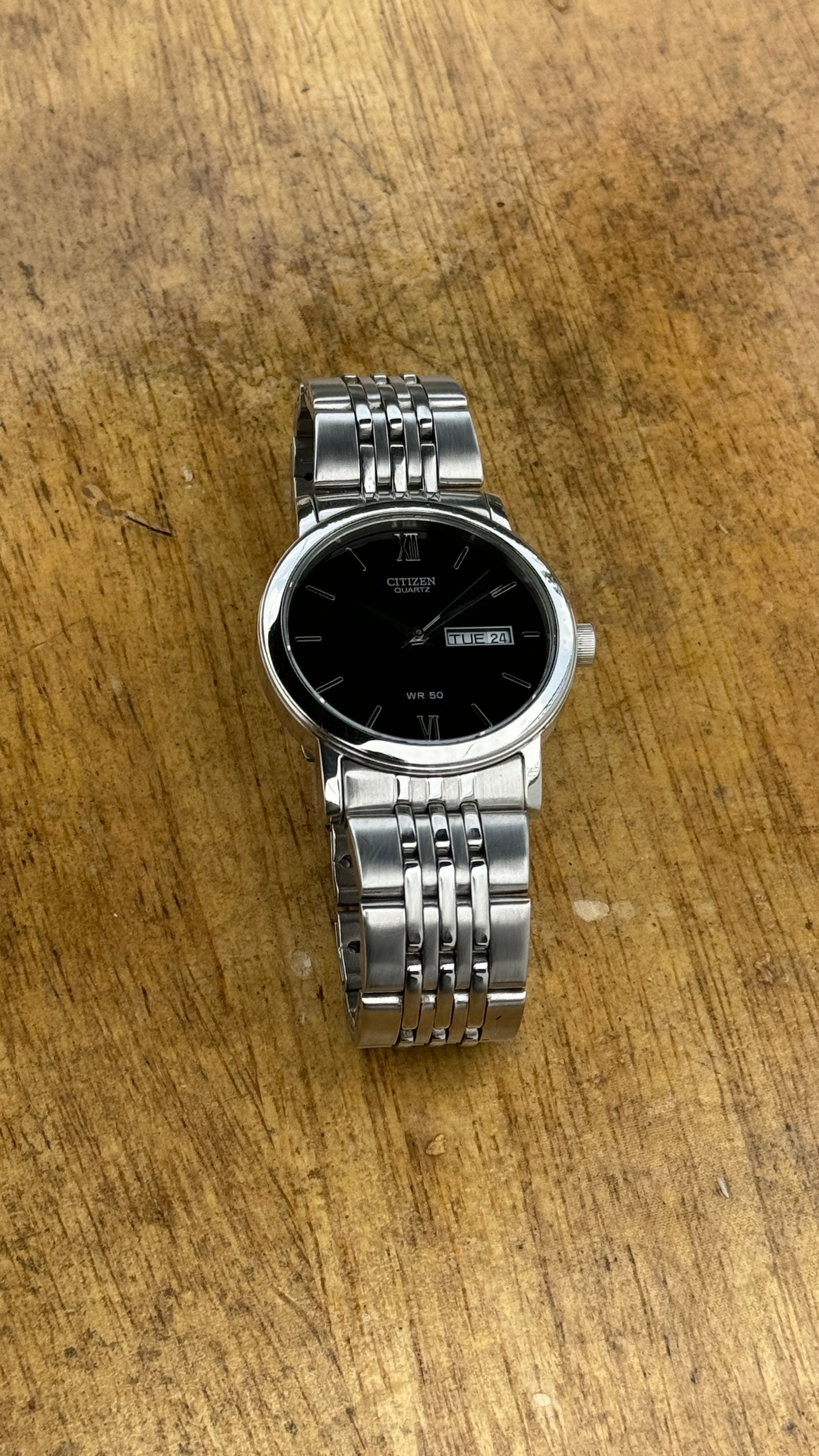 Vintage Citizen Quartz Watch - Black Dial