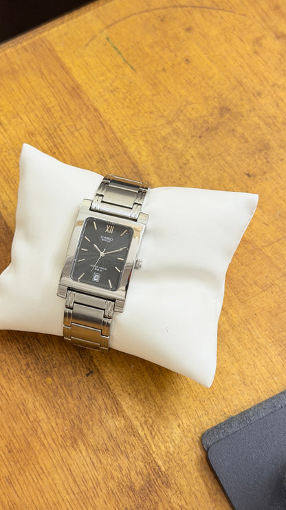 Pre Owned Casio Quartz Watch