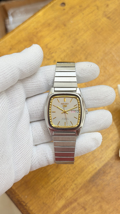 Preowned Vintage Seiko 5 Automatic