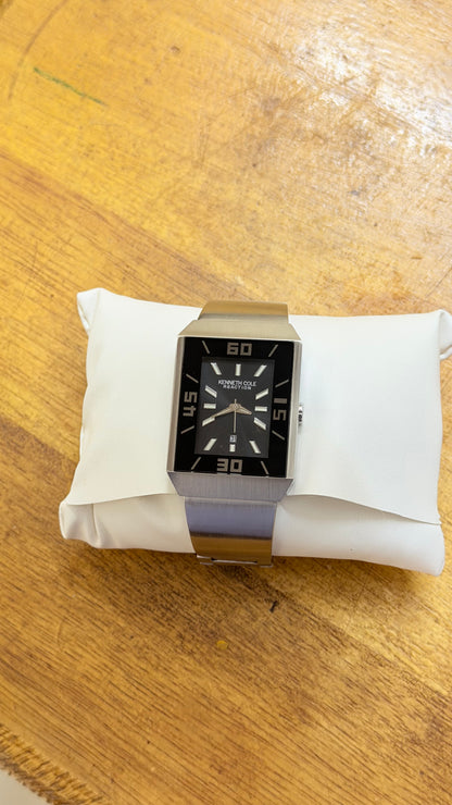 Pre Owned Kenneth Cole Watch