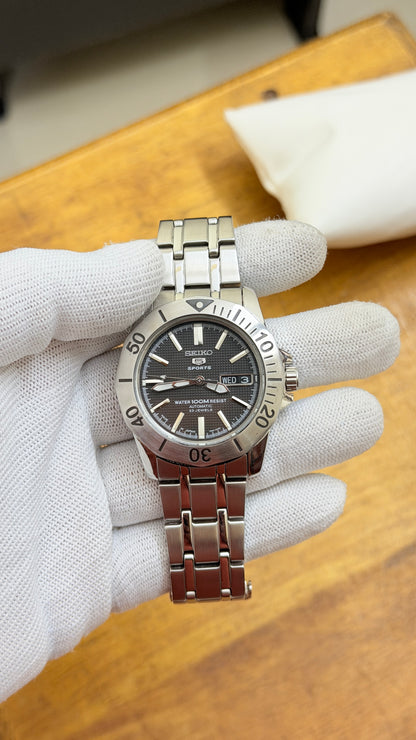 Pre Owned Seiko 5 Sports Automatic