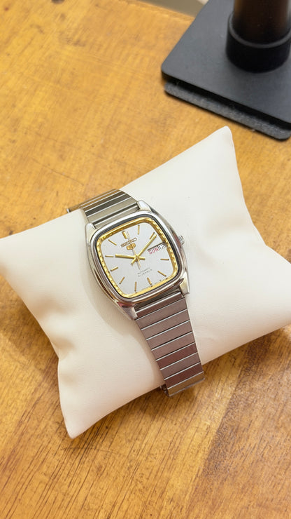 Preowned Vintage Seiko 5 Automatic