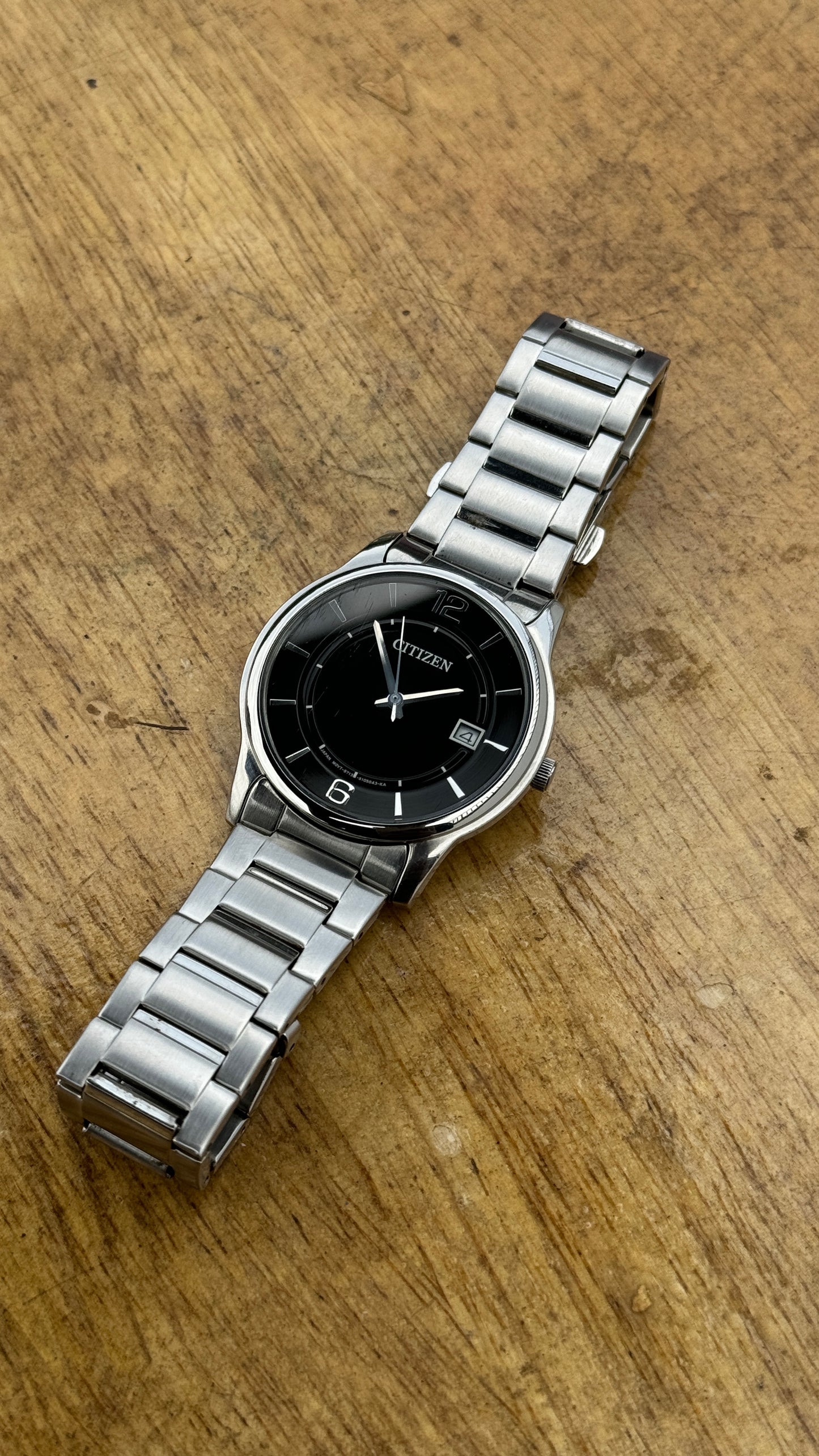 Vintage Citizen Quartz - Black Dial - Watch