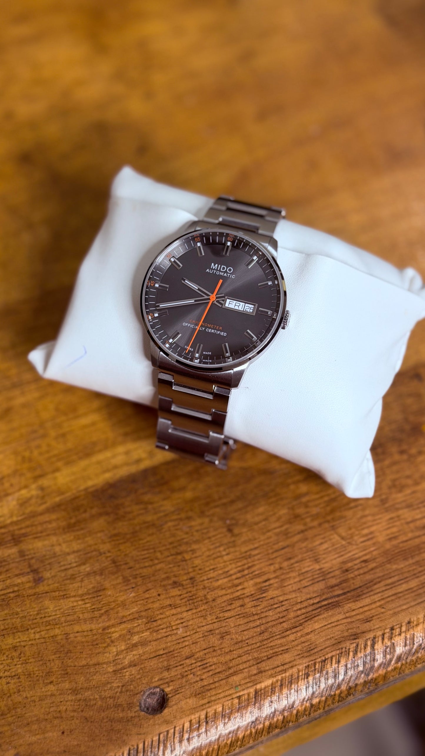 Pre Owned Mido Commander - Automatic
