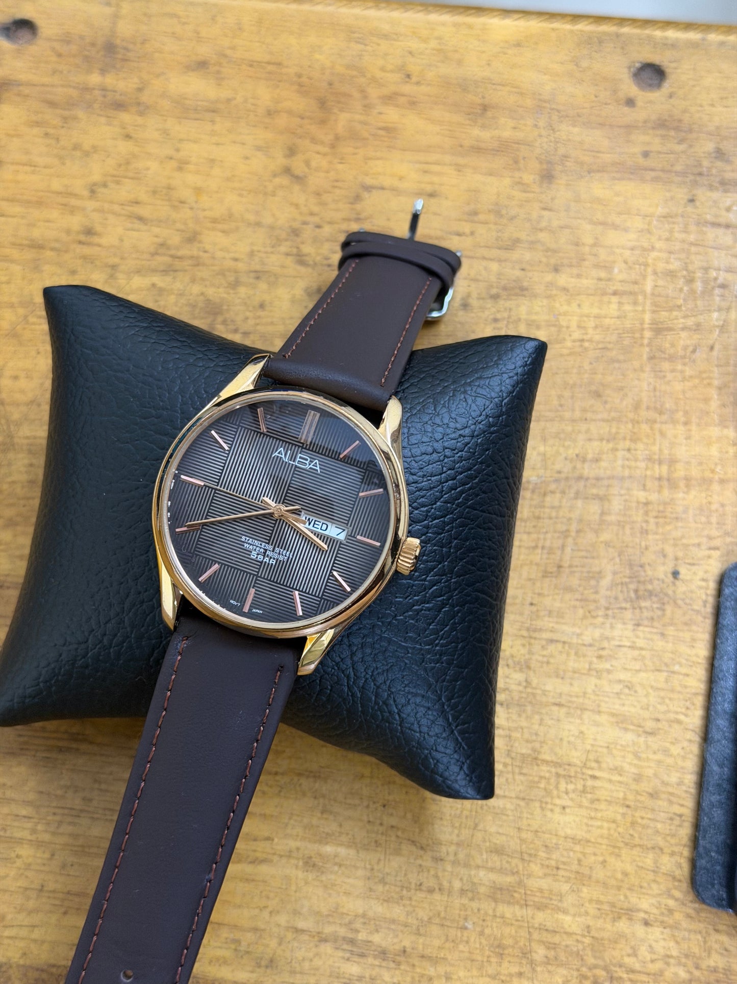 PreOwned Alba Quartz Watch