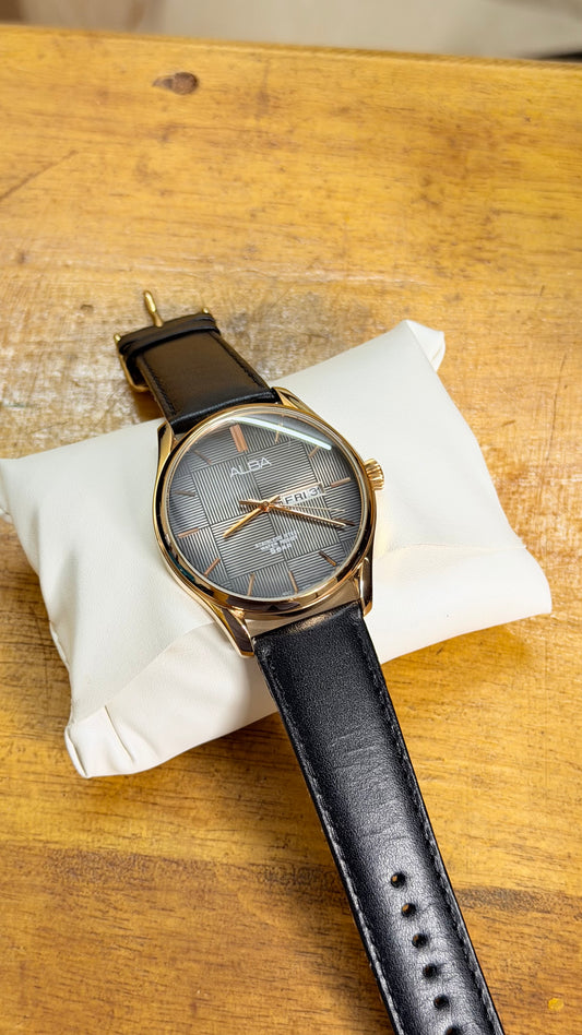 PreOwned Alba Quartz Watch