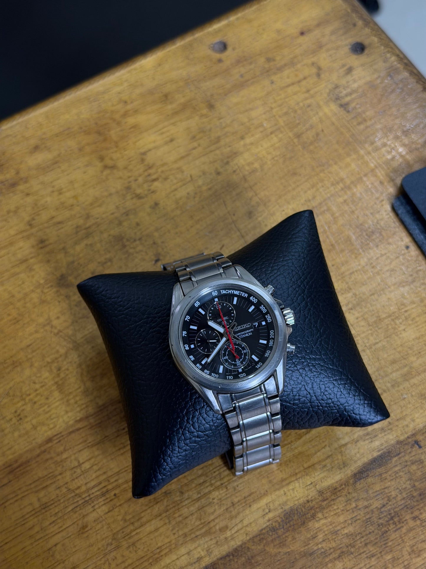 Pre Owned Seiko Chronograph Titanium