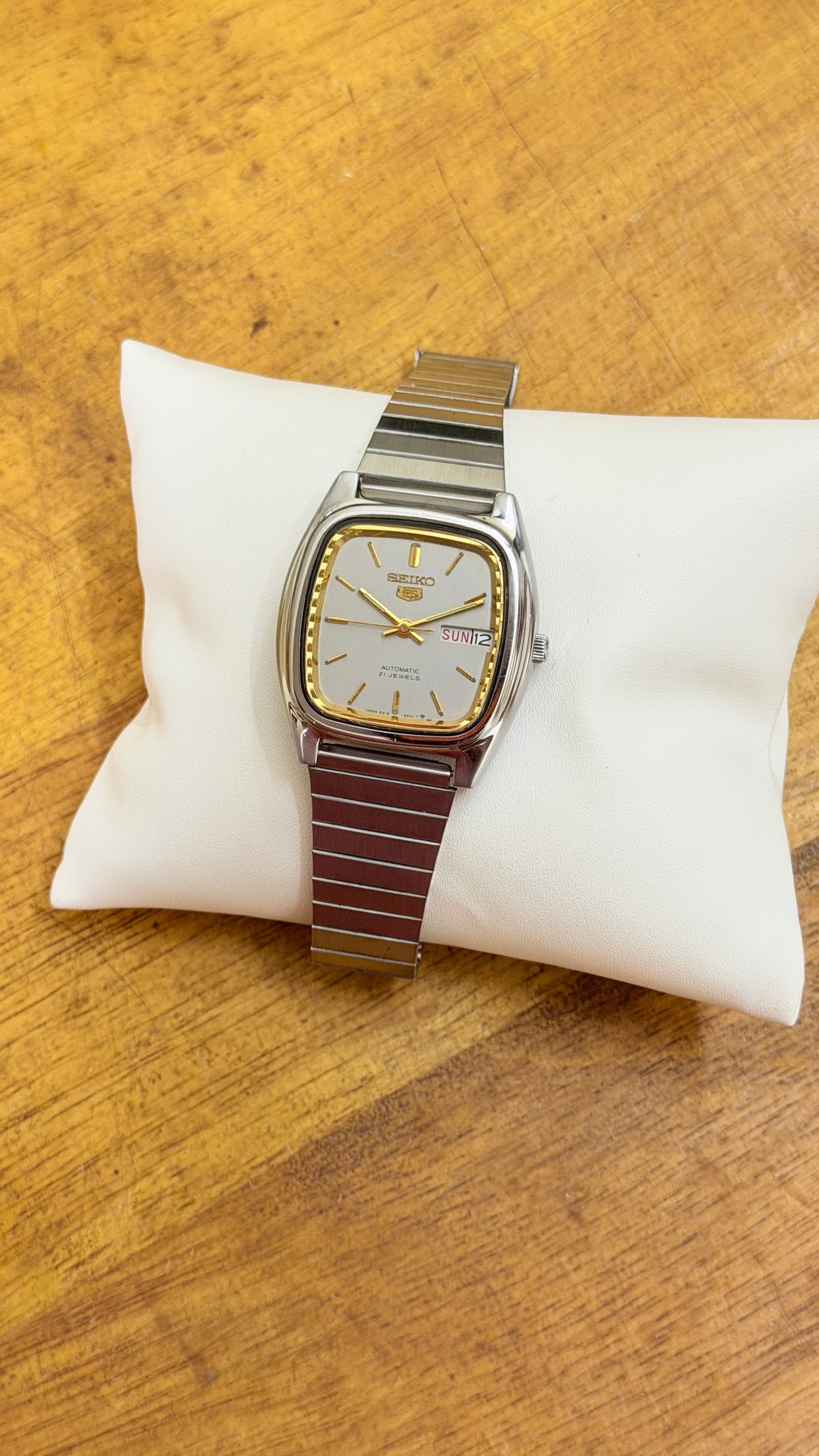Preowned Vintage Seiko 5 Automatic