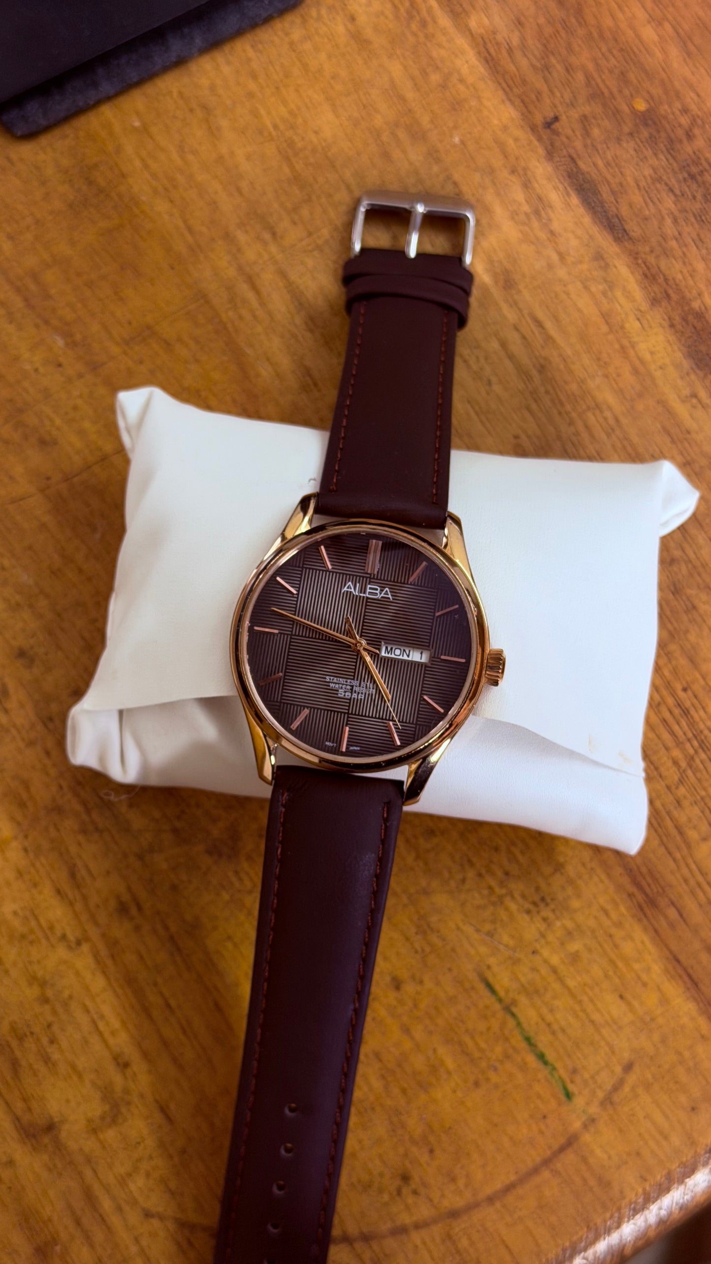 PreOwned Alba Quartz Watch