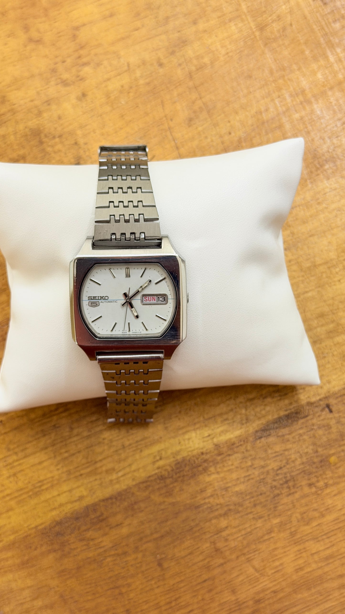 Pre Owned Vintage Seiko 5 Automatic - 1970s