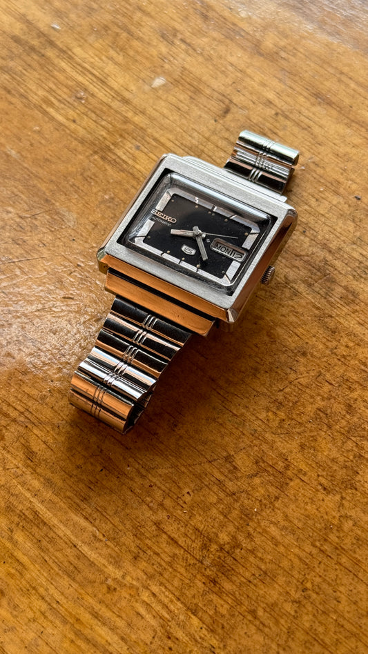 Pre Owned Vintage Seiko 5 Automatic