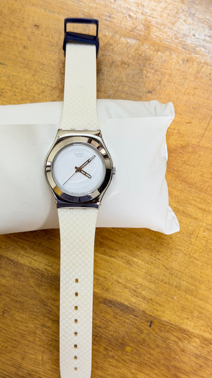 Pre Owned Swatch unisex Quartz Watch