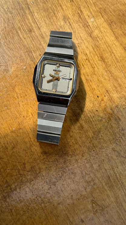 Pre Owned Vintage Seiko 5 Automatic (1980s)