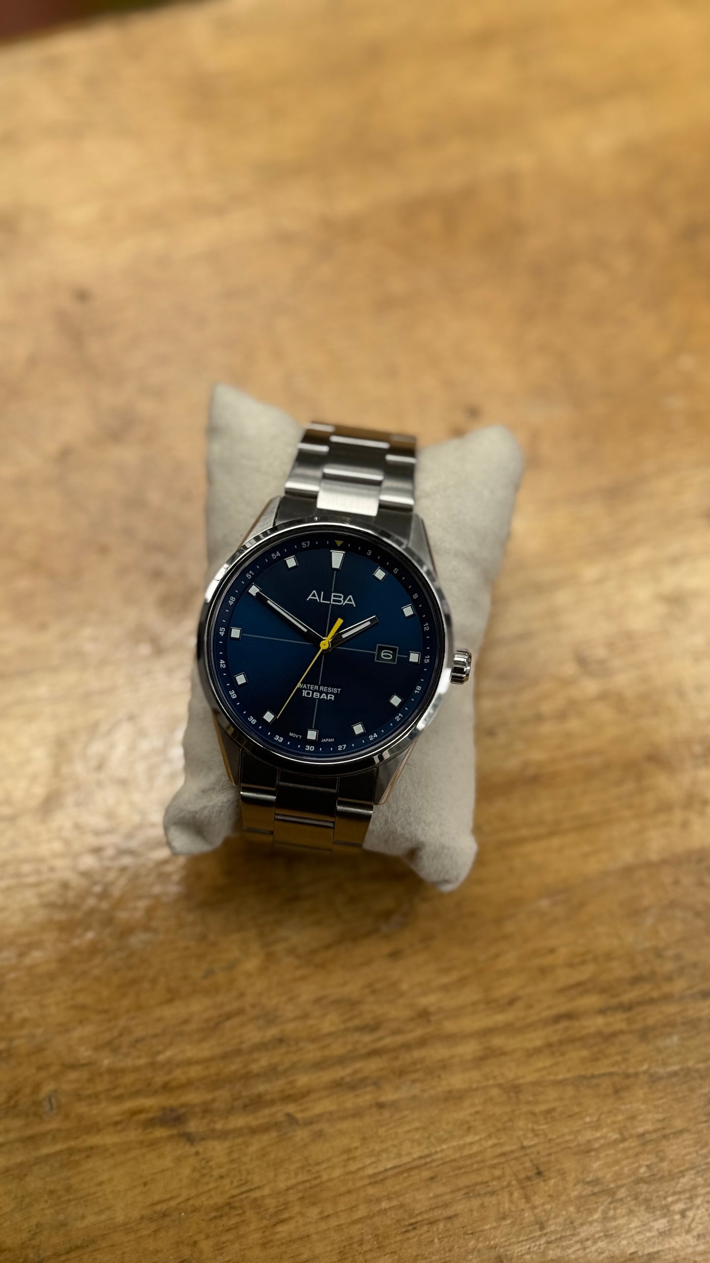 PreOwned Alba Quartz Watch